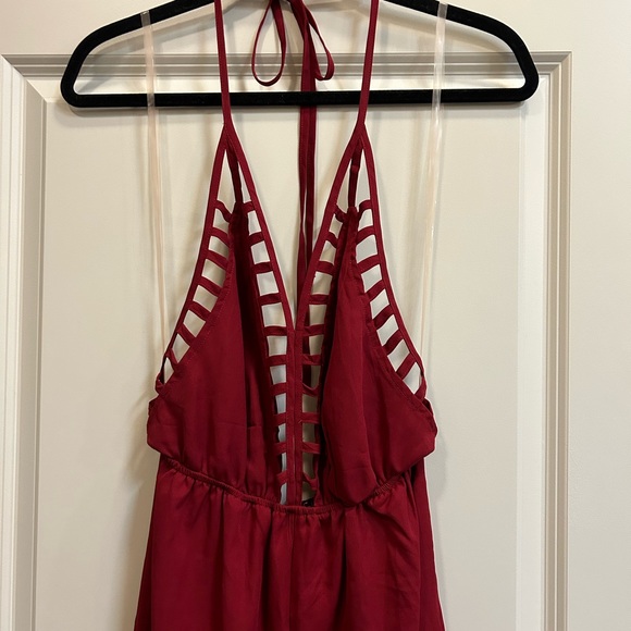 Tobi Dark Red Backless Halter Flowy Jumpsuit with Hidden Pockets - size S - Picture 2 of 5